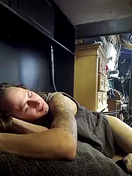 Snapshot of cdressupdiva chatting on December 2024 05:48:01 PM cdressupdiva online show from December 2024 05:48:01 PM