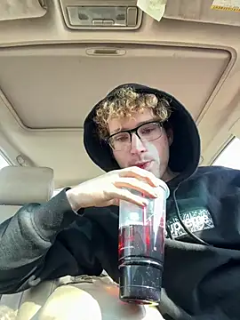 CreamyAustin online show from February 2026 07:23:02 PM