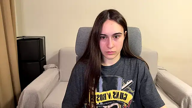 Snapshot of AliceKolltt chatting on June 2026 08:42:01 PM AliceKolltt online show from June 2026 08:42:01 PM