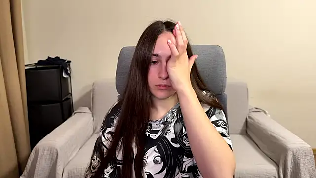 Snapshot of AliceKolltt chatting on June 2026 08:30:02 PM AliceKolltt online show from June 2026 08:30:02 PM