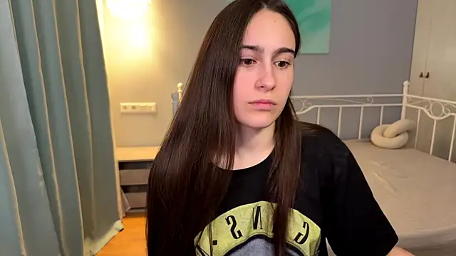 Snapshot of AliceKolltt chatting on June 2026 08:55:02 PM AliceKolltt online show from June 2026 08:55:02 PM