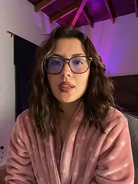 Snapshot of EmaSaenz chatting on February 2025 11:48:01 PM EmaSaenz online show from February 2025 11:48:01 PM