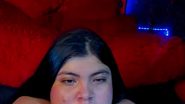 Snapshot of sobigcurvy4u chatting on December 2024 10:10:02 PM sobigcurvy4u online show from December 2024 10:10:02 PM