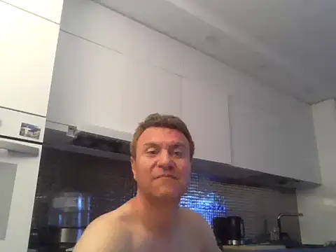 aidas12 online show from September 2025 10:02:01 PM