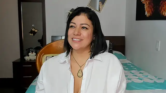 EmilyPeytonn online show from February 2025 06:44:02 PM