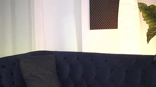 NicoleSarahX online show from March 2025 08:18:02 PM