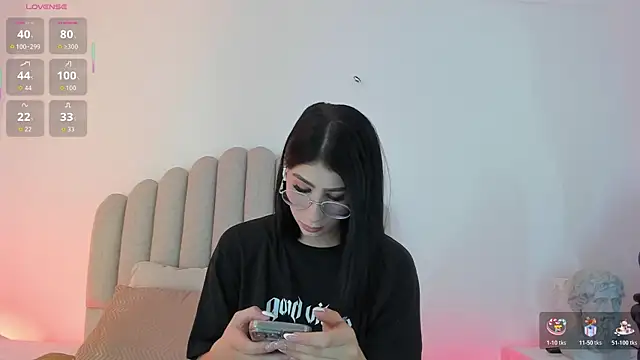 Dasha-b online show from November 2025 08:14:01 PM