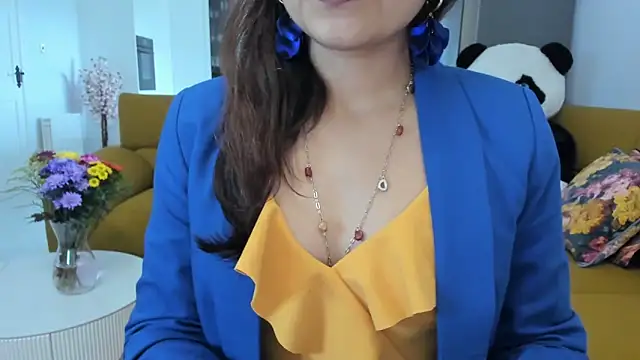 winterforu online show from November 2025 12:38:02 PM