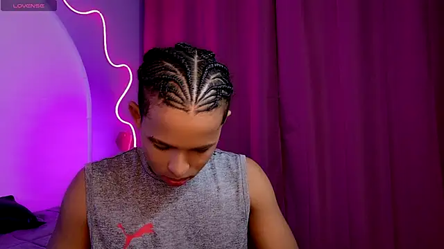 Noah Smith04 online show from November 2025 04:07:02 PM