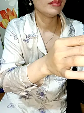 Blythe 69 online show from November 2025 12:32:01 AM