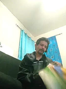 LongDickZee562 online show from December 2024 03:01:01 PM