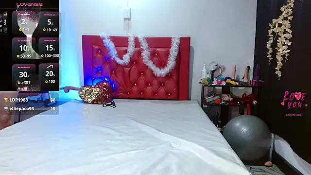 cleopatraa online show from January 2025 12:33:01 AM