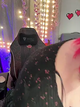 Angel-Lewd-Cake online show from February 2026 10:47:01 AM