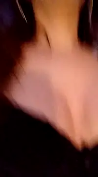 Snapshot of Luna_Kitanna chatting on January 2025 10:08:02 PM Luna Kitanna online show from January 2025 10:08:02 PM