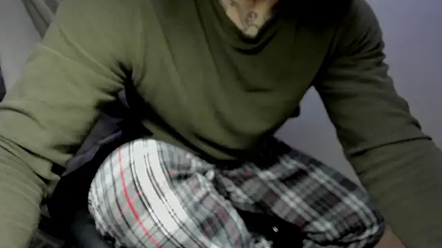 layneinchains online show from November 2025 07:52:02 AM