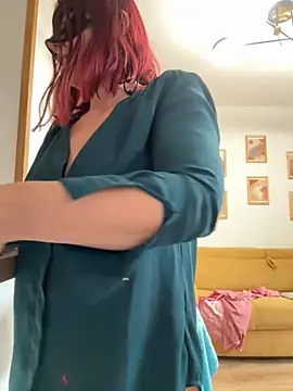 Snapshot of la_petite_prunette69 chatting on November 2025 12:07:02 PM la petite prunette69 online show from November 2025 12:07:02 PM