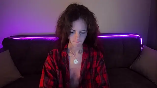Snapshot of RubyAttwood chatting on May 2026 07:08:01 PM RubyAttwood online show from May 2026 07:08:01 PM