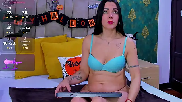 SuzanSmithh online show from October 2025 11:14:02 AM