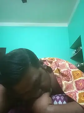 Snapshot of ssamit0808 chatting on January 2025 10:35:02 PM ssamit0808 online show from January 2025 10:35:02 PM