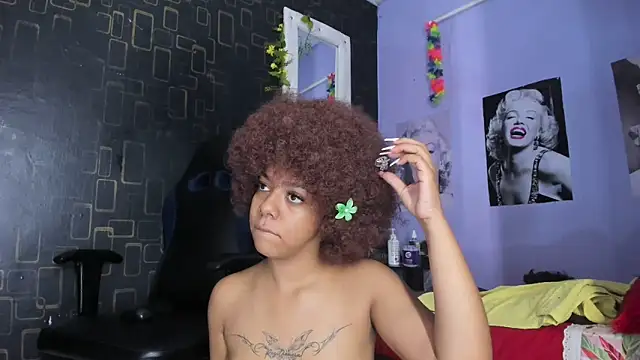 Snapshot of Alika01 chatting on February 2025 01:32:01 PM Alika01 online show from February 2025 01:32:01 PM