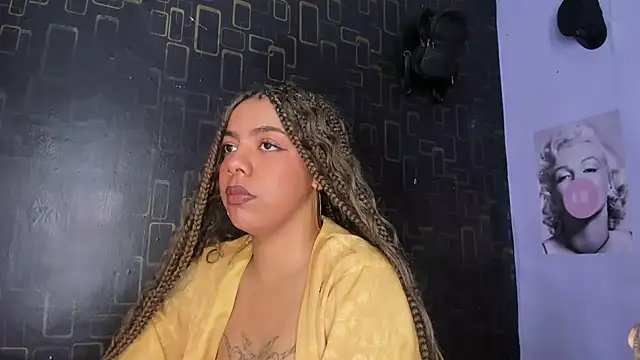 Snapshot of Alika01 chatting on March 2025 03:49:02 PM Alika01 online show from March 2025 03:49:02 PM