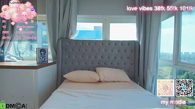 Tracy-Taylor online show from February 2026 07:12:01 PM