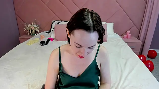 Jaqueline Richardson online show from February 2025 03:03:02 PM