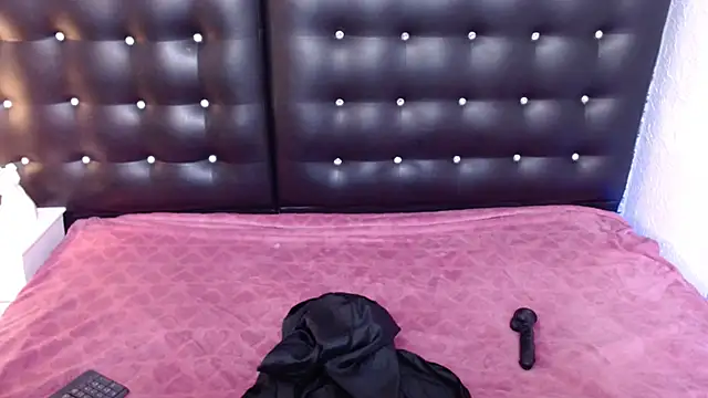 Mrs booty online show from February 2025 07:23:02 PM