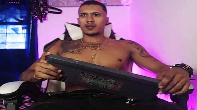 Ryan coopper online show from November 2025 10:32:02 PM