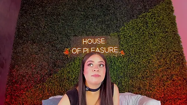 sarah-bonneth online show from March 2026 11:38:01 AM