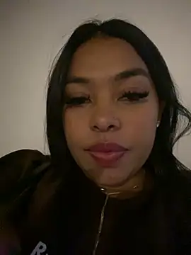 PUSHYLATE online show from October 2025 04:11:01 AM