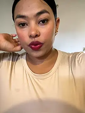 PUSHYLATE online show from December 2025 06:56:01 PM