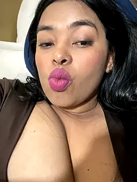 PUSHYLATE online show from December 2025 05:03:02 AM