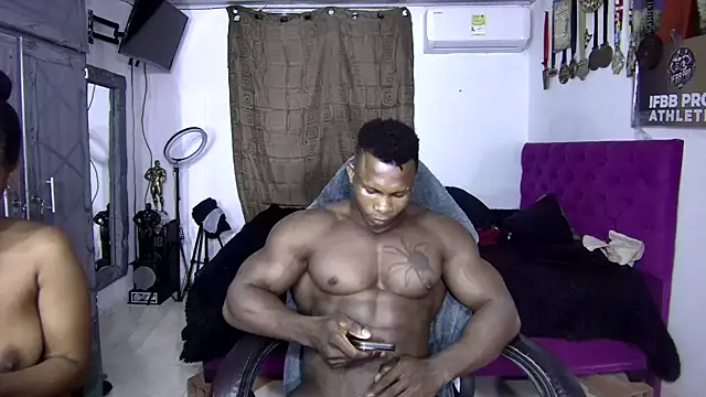 Snapshot of MedellinBlackx chatting on November 2025 01:30:02 AM MedellinBlackx online show from November 2025 01:30:02 AM