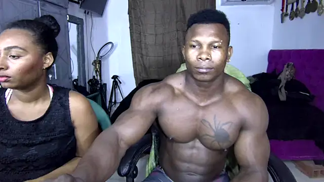 Snapshot of MedellinBlackx chatting on December 2025 01:15:02 AM MedellinBlackx online show from December 2025 01:15:02 AM