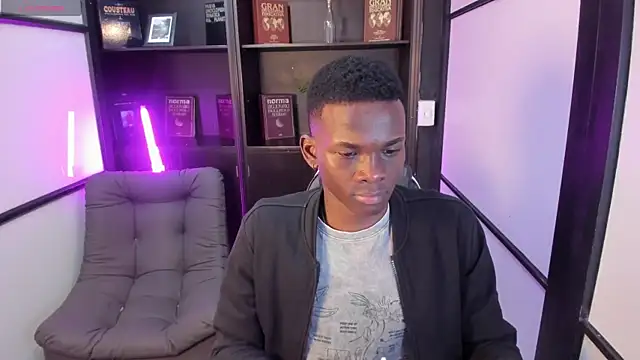 JacksonMuller  online show from November 2025 01:33:02 PM