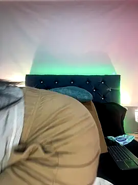 valentinabaez online show from November 2025 07:29:01 PM