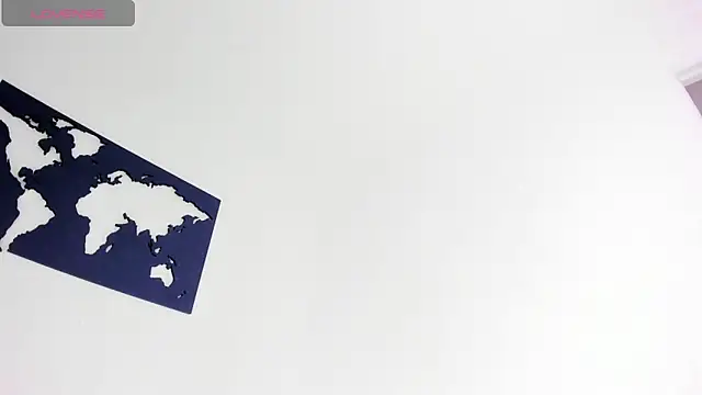 Snapshot of CurvyViolet chatting on December 2024 06:06:02 PM CurvyViolet online show from December 2024 06:06:02 PM