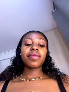 hot daily online show from November 2025 04:03:01 PM