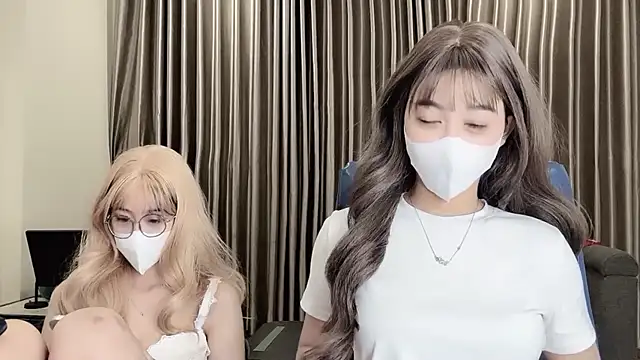 Mono-Stewardesss online show from March 2025 01:51:01 PM