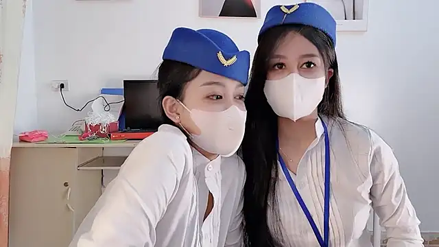 Mono-Stewardesss online show from January 2026 04:00:01 PM