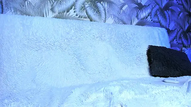 sweeeet poison online show from November 2025 04:01:02 AM