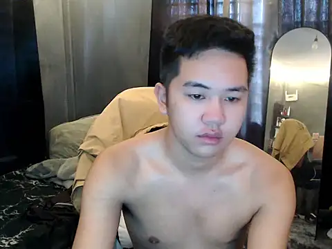 xgregor07 online show from December 2025 01:10:02 AM