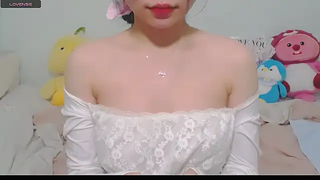 Snapshot of NGOCHA_06 chatting on December 2024 01:10:02 PM NGOCHA 06 online show from December 2024 01:10:02 PM