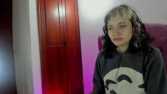 neeko princes online show from October 2025 12:09:01 PM