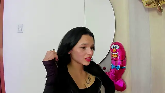 Snapshot of _shantal_smith chatting on March 2025 04:12:01 PM shantal smith online show from March 2025 04:12:01 PM