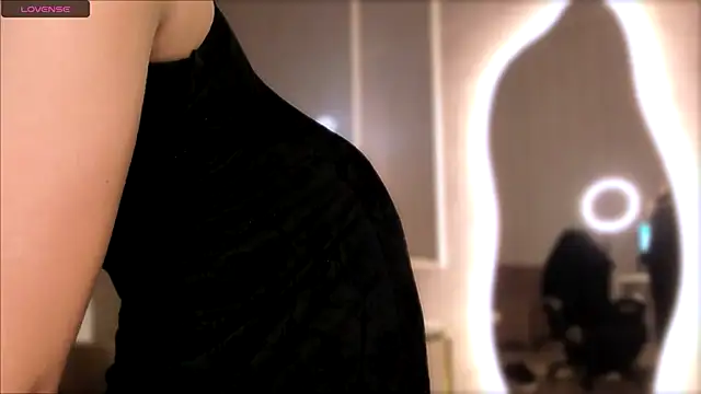 Eli Llie online show from September 2025 08:41:01 PM