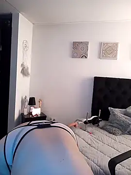 tata laima   online show from February 2025 03:27:01 PM