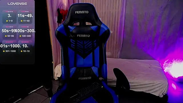 Snapshot of BLACKTSUKI7_ chatting on February 2025 11:26:01 PM BLACKTSUKI7 online show from February 2025 11:26:01 PM