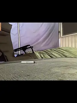 BobbyQ29 online show from November 2025 02:18:01 PM